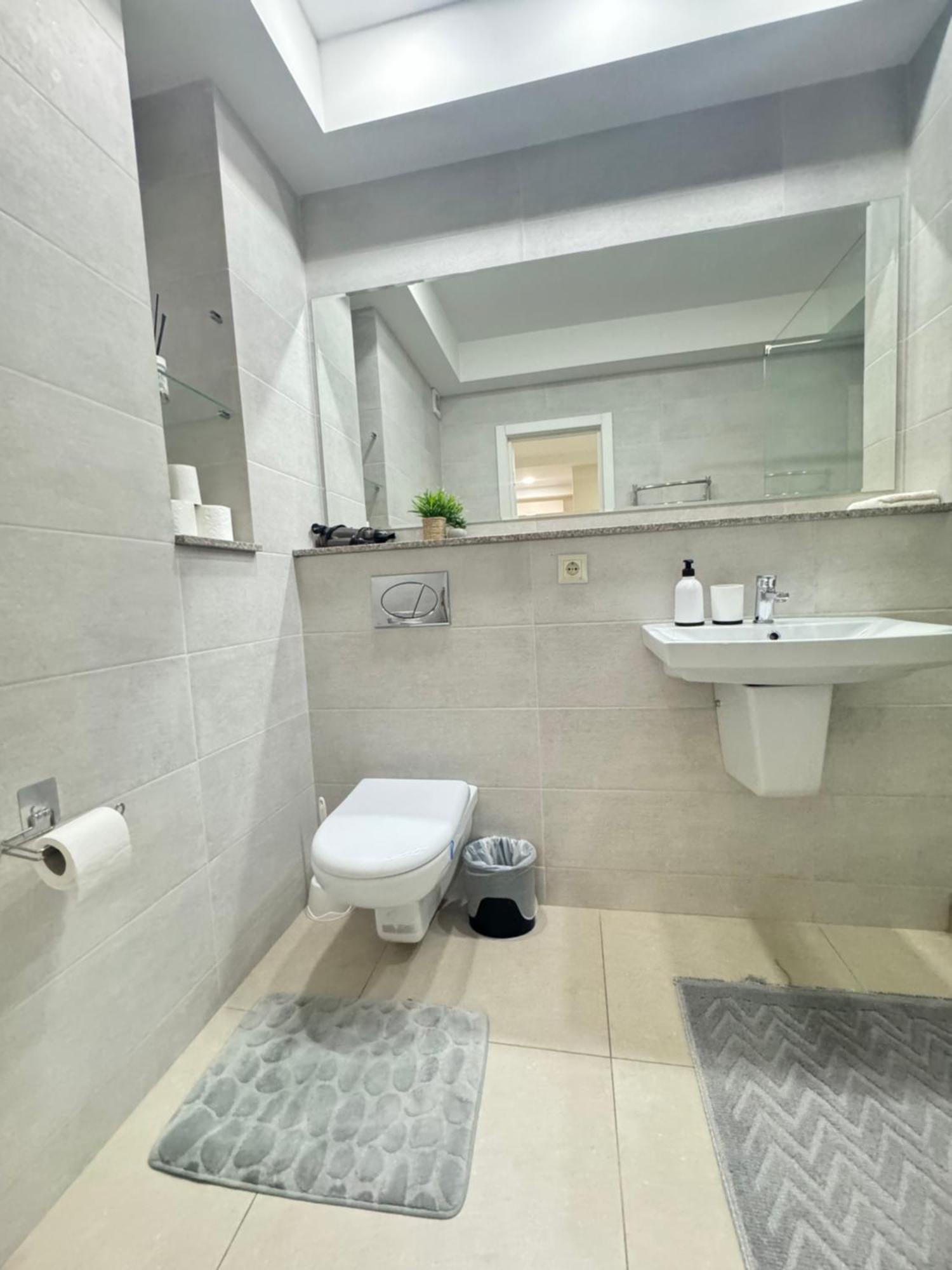New Lux Apartment In Chisinau Exterior photo